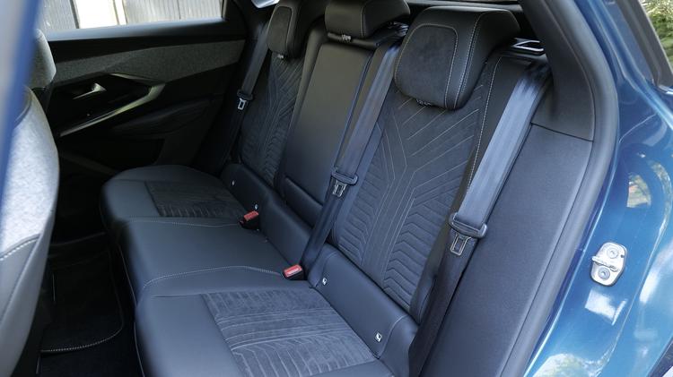 PEUGEOT 3008 ESTATE 1.2 Hybrid 145 GT 5dr e-DSC6 [NI]
